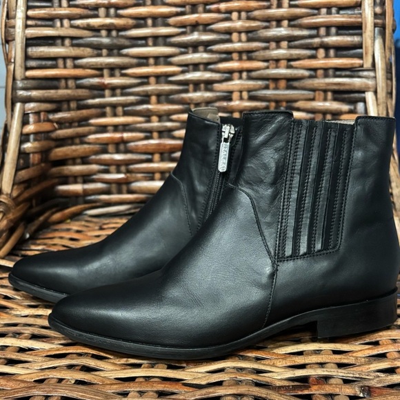 ITALEAU Women's Black Leather Lunella Ankle Booties EU 36.5/6 Made in Itality - Picture 3 of 15